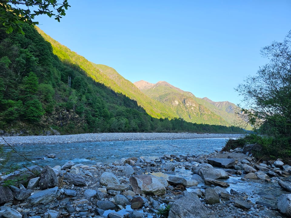 Долины Маджа и Сальто.